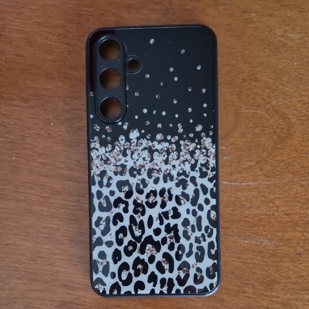 Chic Leopard Pattern Black Phone Case
